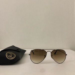 Ray-Ban Aviator Sunglasses